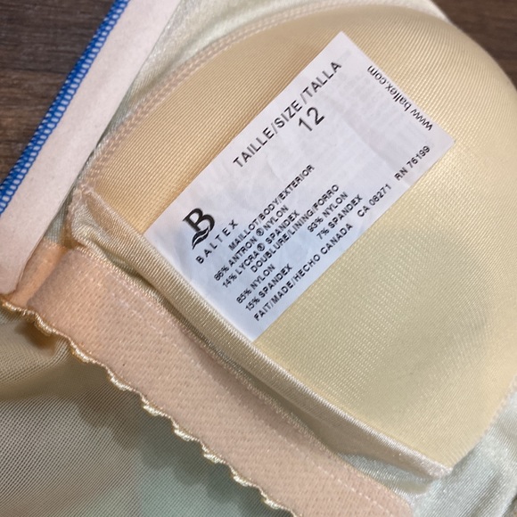 Baltex one pieces swimsuit size 12 - Picture 4 of 5